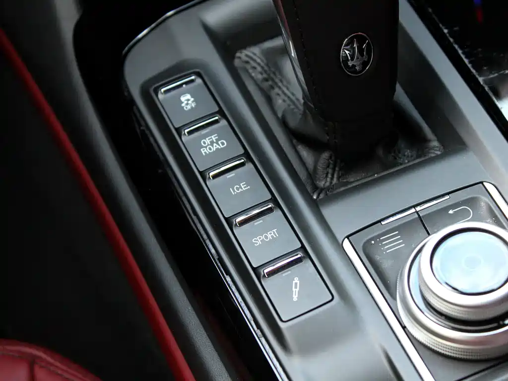 Maserati Levante — миниатюра 16