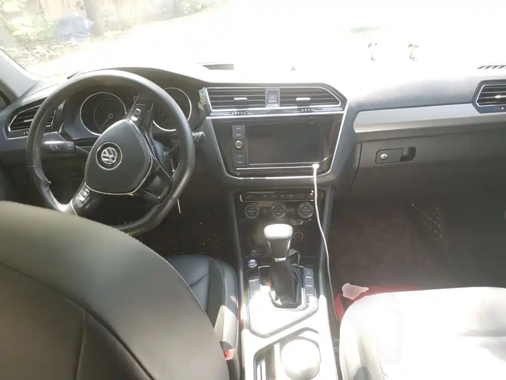 Volkswagen Tiguan L — миниатюра 5