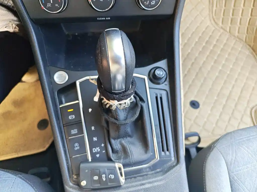 Volkswagen Lavida — миниатюра 10
