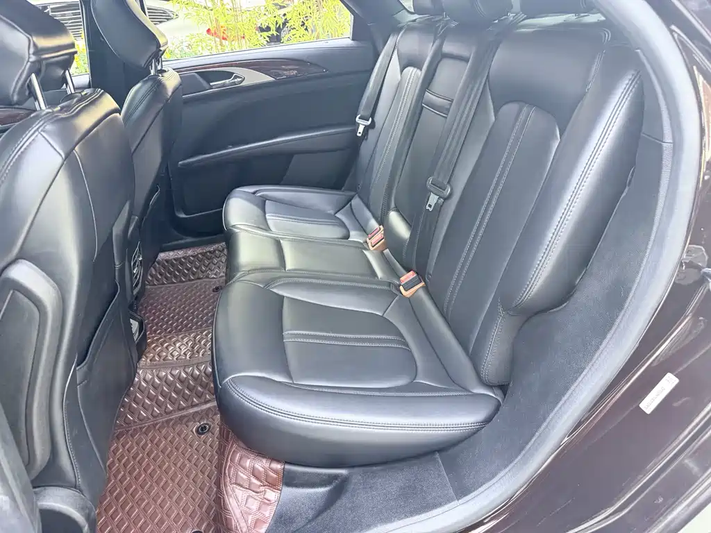 Lincoln MKZ — миниатюра 11