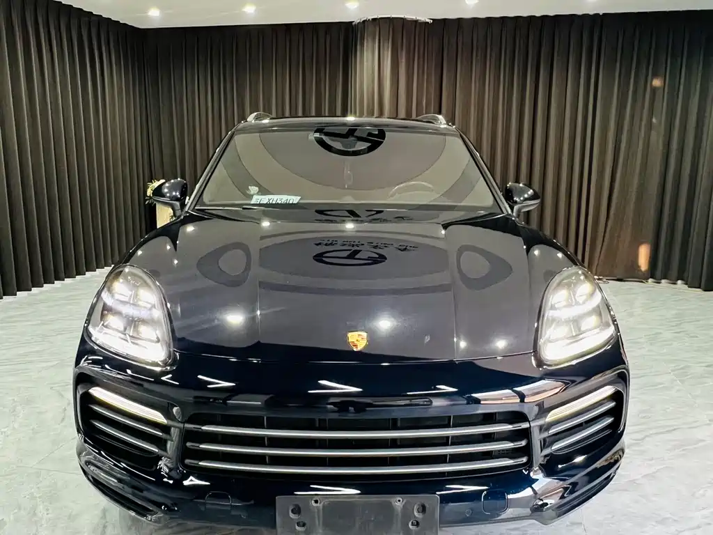 Porsche Cayenne — миниатюра 11