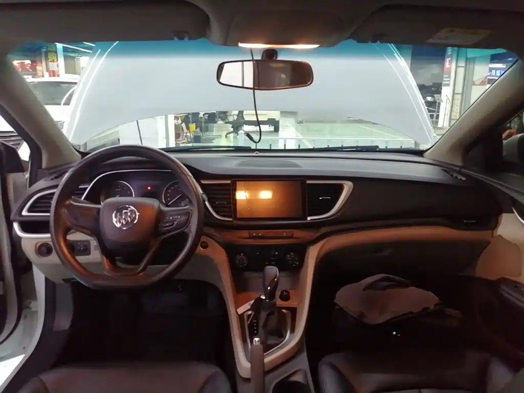 Buick Excelle — миниатюра 10