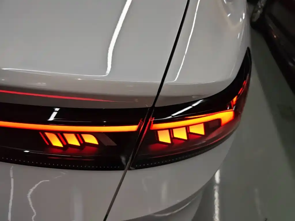 Volkswagen Lamando — миниатюра 8
