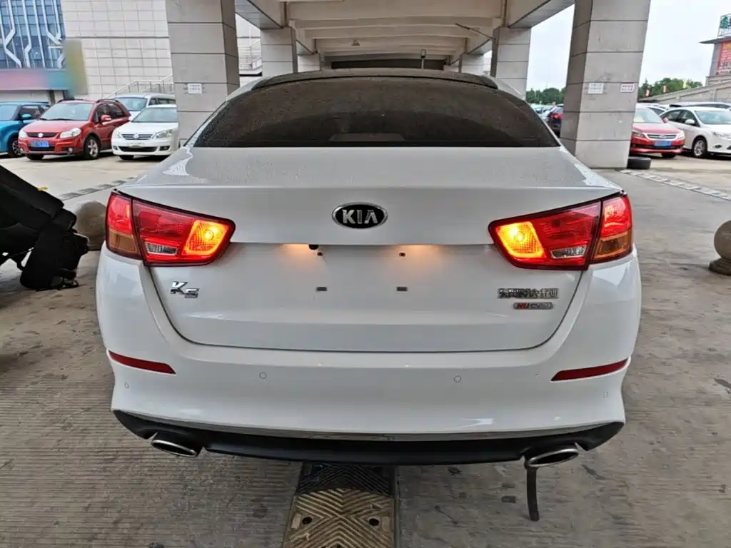Kia K5 — миниатюра 6