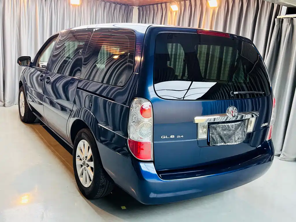 Buick GL8 2013 2.4L