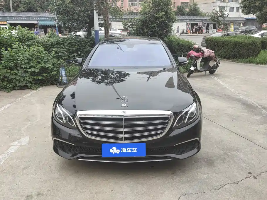 Mercedes-Benz E-Class — миниатюра 2