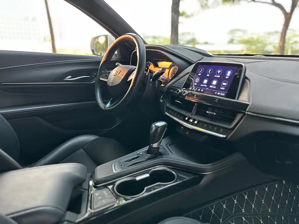 Cadillac CT4 — миниатюра 8