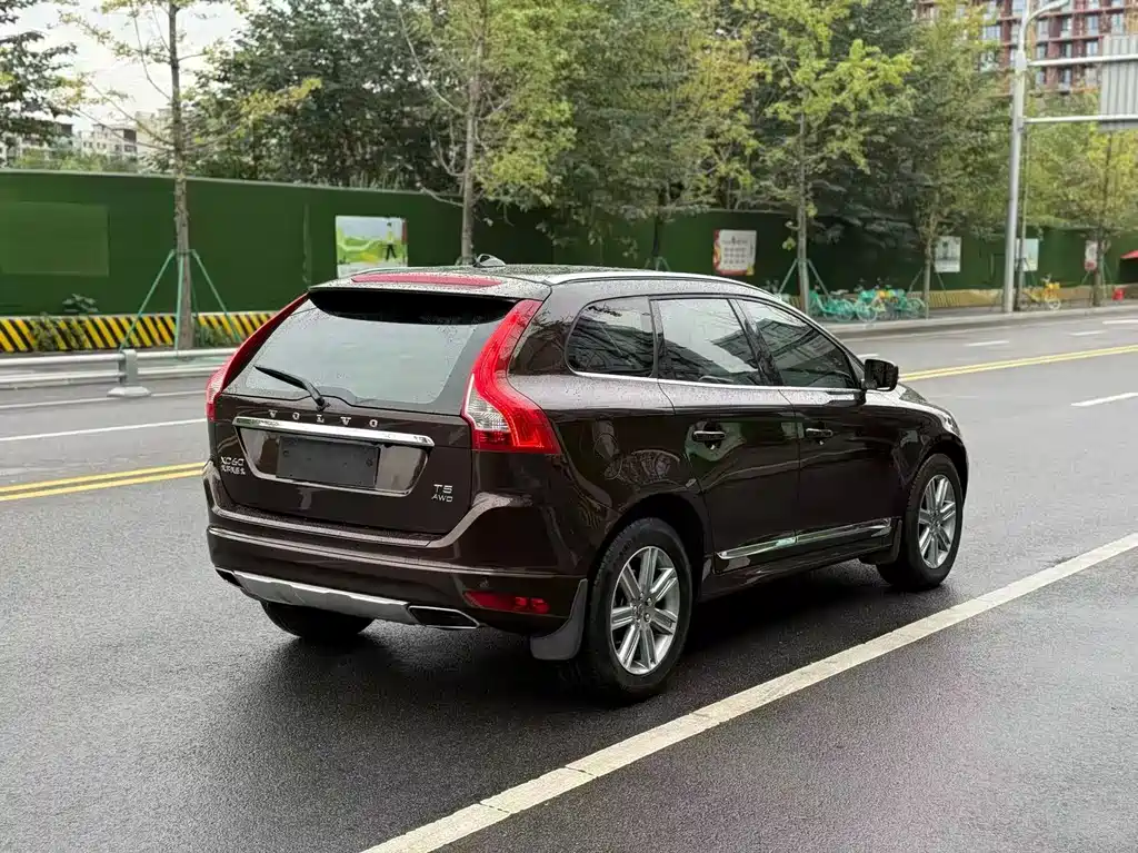 Volvo XC60 — миниатюра 9