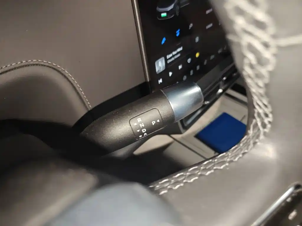Li Auto Li L9 — миниатюра 10