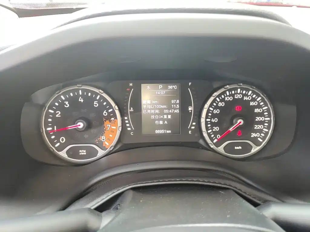 Jeep Renegade — миниатюра 12