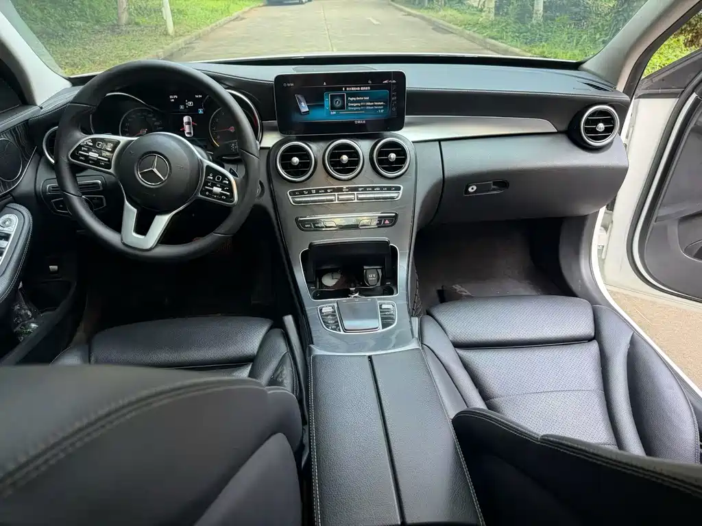 Mercedes-Benz C-Class — миниатюра 5