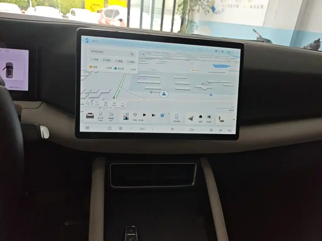 BYD Yuan UP — миниатюра 13