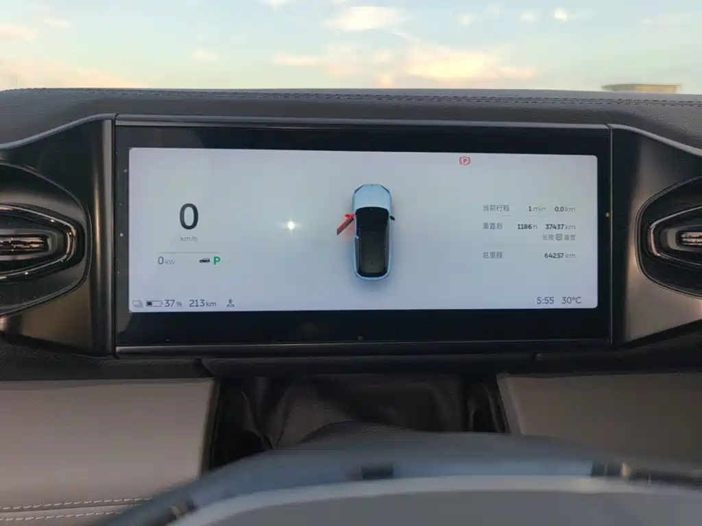 NIO ES6 — миниатюра 12