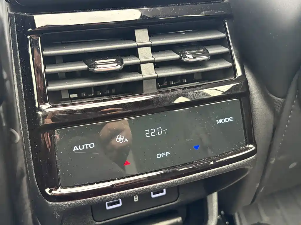Geely Xingyue L — миниатюра 12