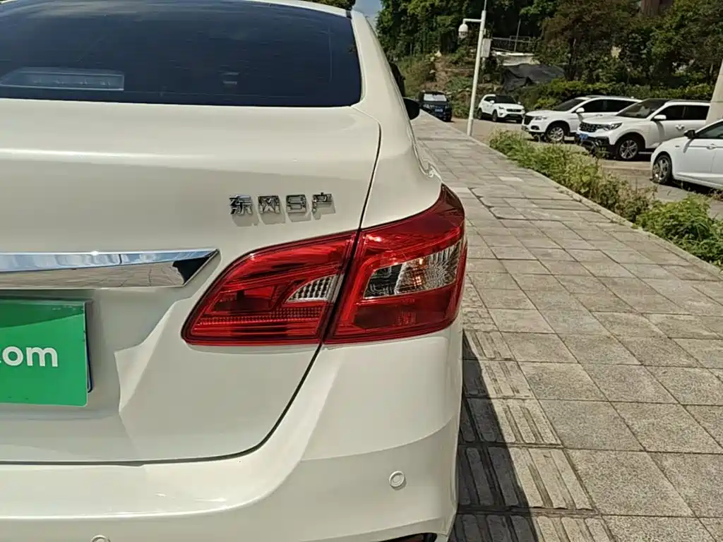 Nissan Sylphy — миниатюра 8