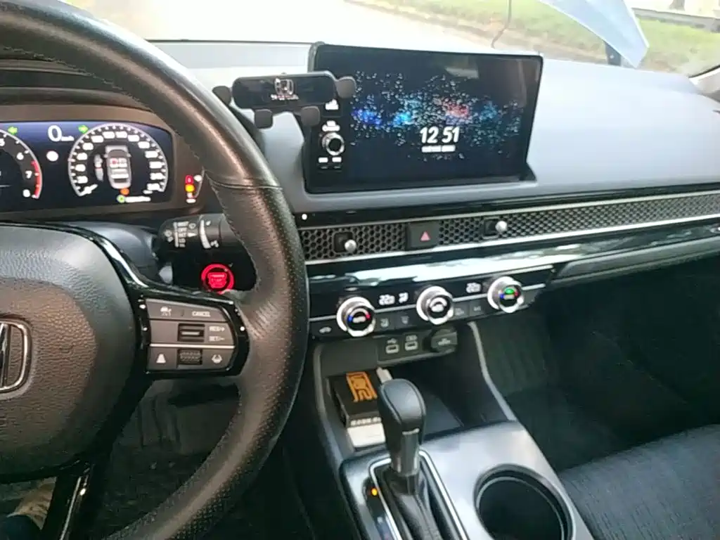 Honda Civic — миниатюра 13