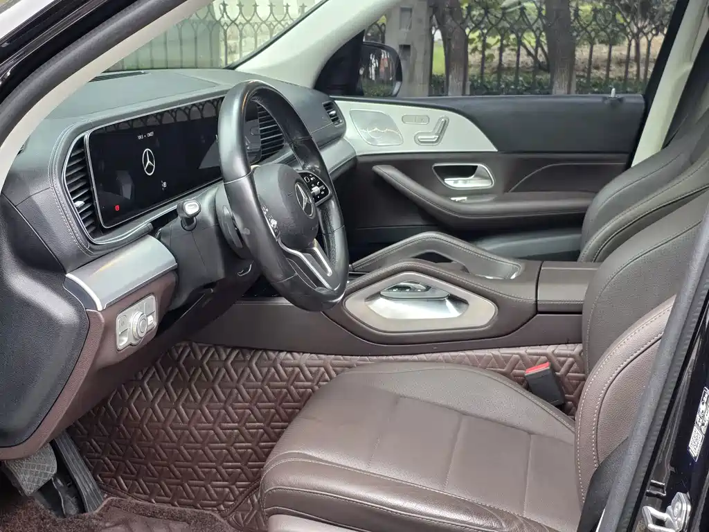 Mercedes-Benz GLE (Import) — миниатюра 8