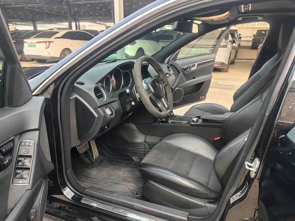 Mercedes-Benz C-Class AMG — миниатюра 5