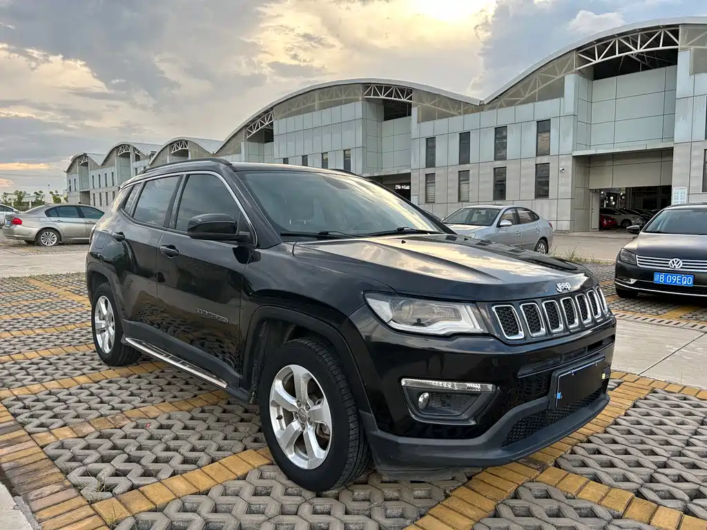 JEEP GUIDE