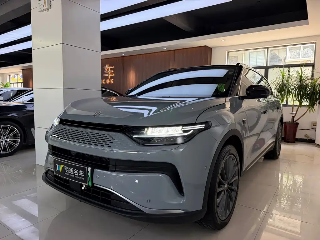 2025 Leapmotor C11 - zdjęcie 1 z 16