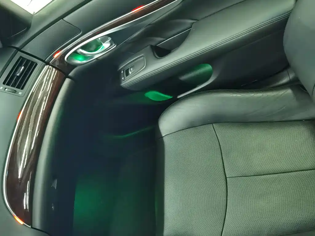 Infiniti M — миниатюра 14