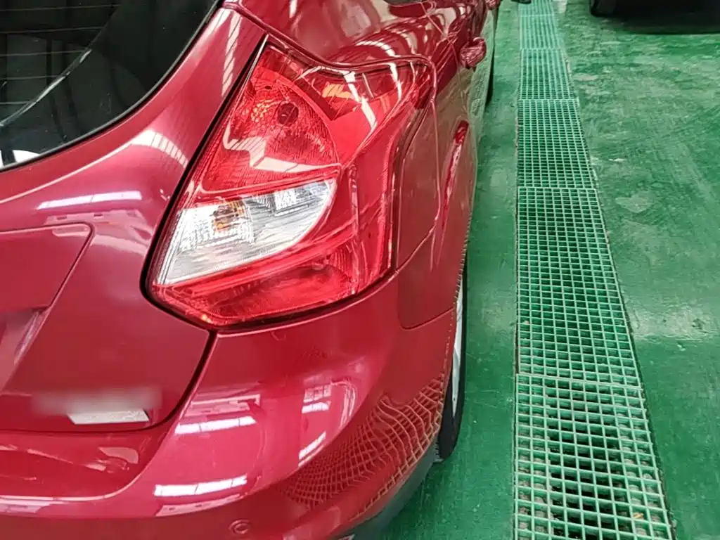 Ford Focus — миниатюра 8