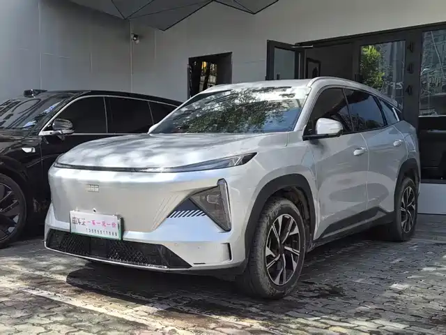 2024 Geely Galaxy L7