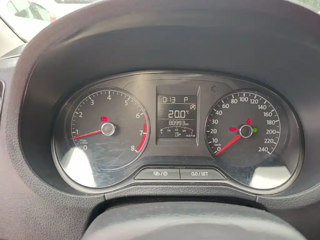 Volkswagen Polo — миниатюра 12