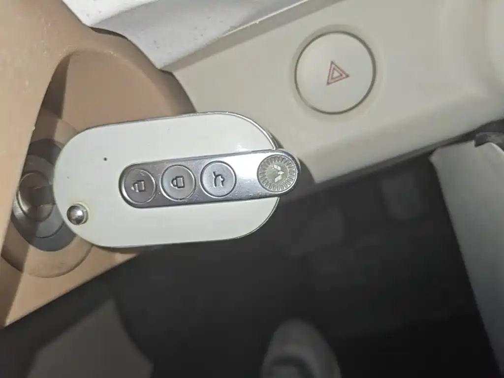Wuling MINIEV — миниатюра 9