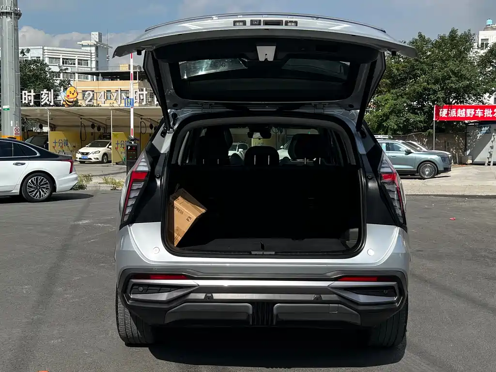 Geely Boyue L — миниатюра 23