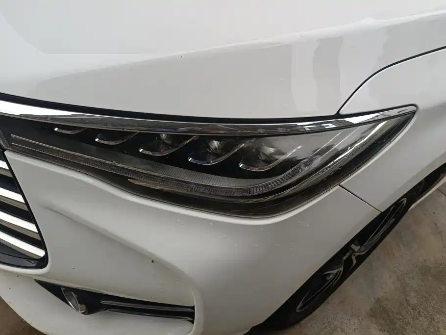 BYD MAX — миниатюра 5