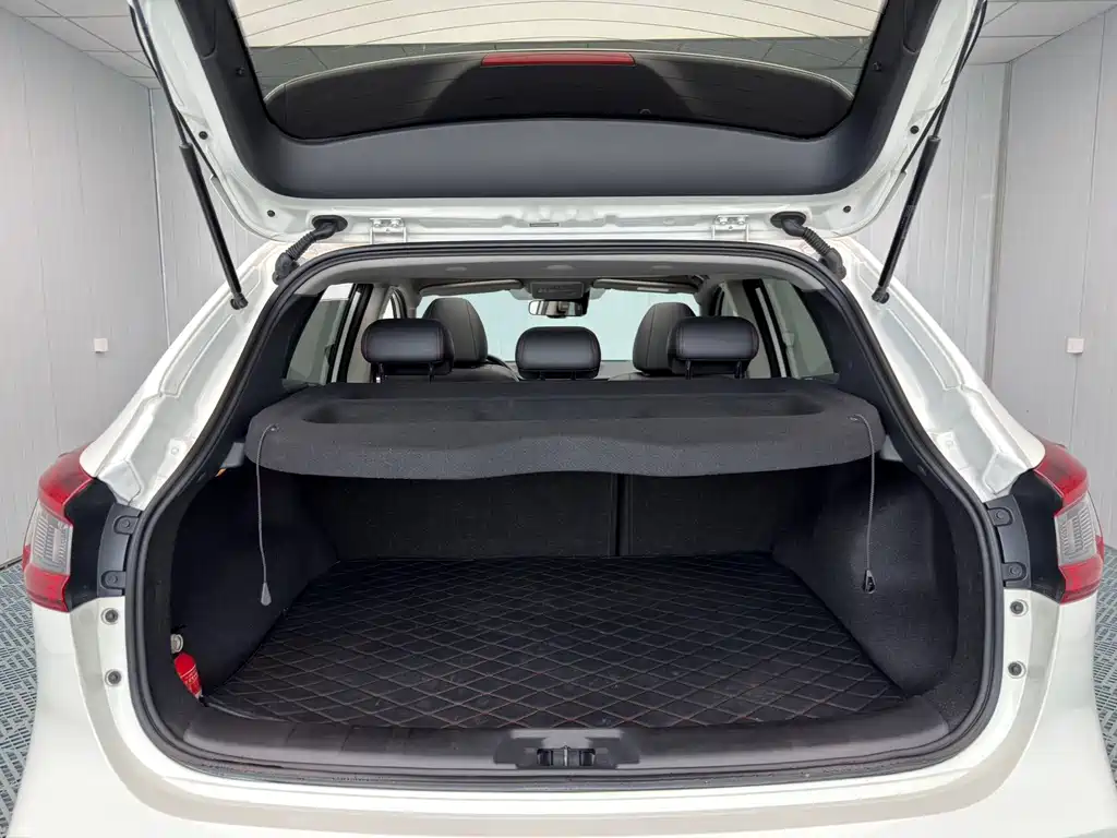 Nissan Qashqai — миниатюра 22