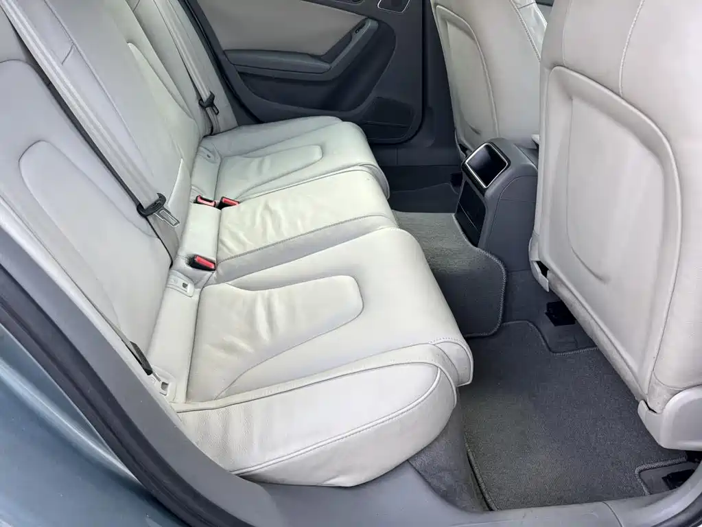 Audi A4L — миниатюра 7