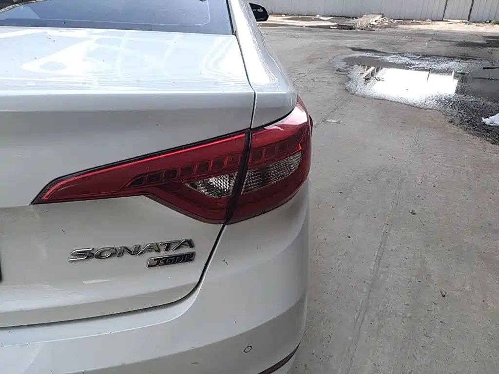 Hyundai Sonata — миниатюра 8