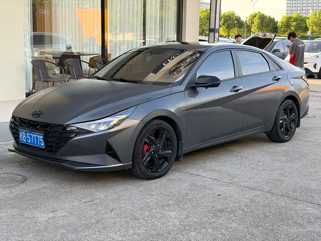 Hyundai Elantra