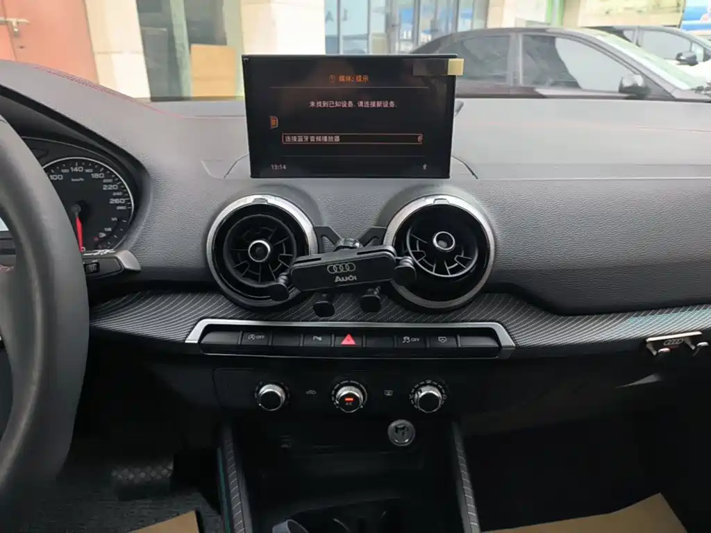 Audi Q2L — миниатюра 13