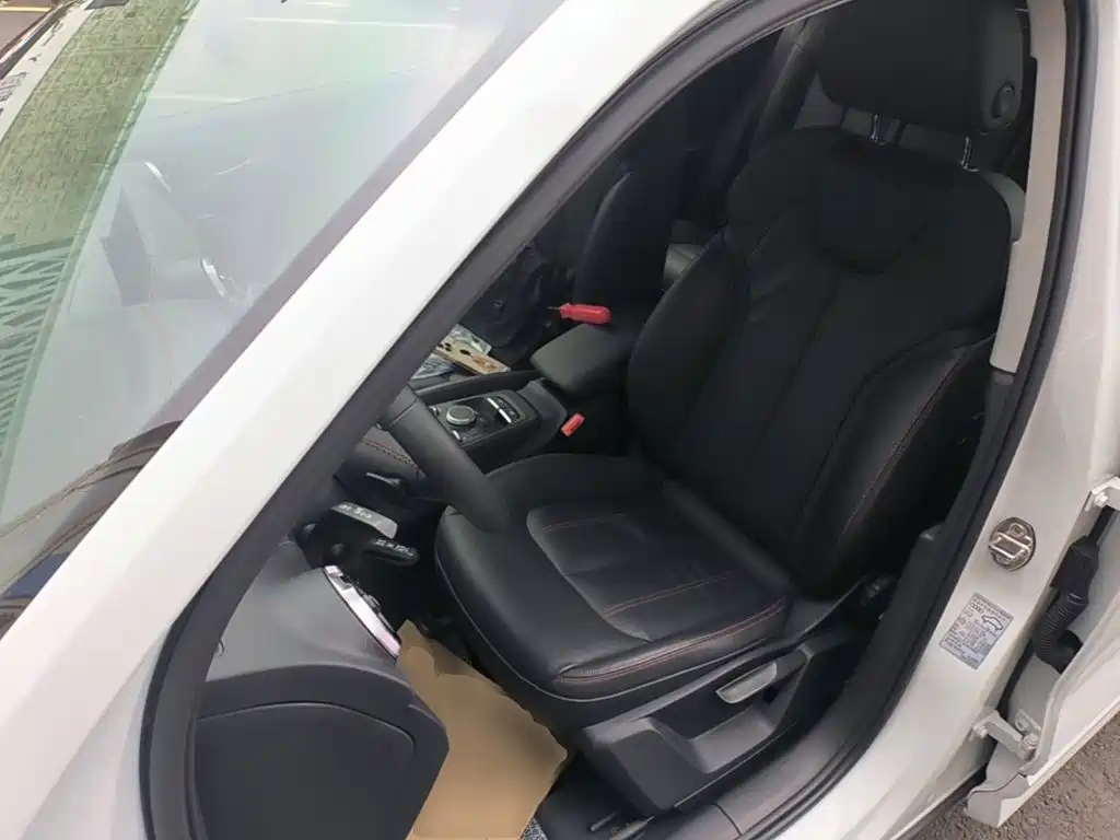 Audi Q2L — миниатюра 15