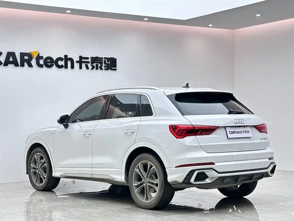 Audi Q3 2024 40 TFSI Fashion