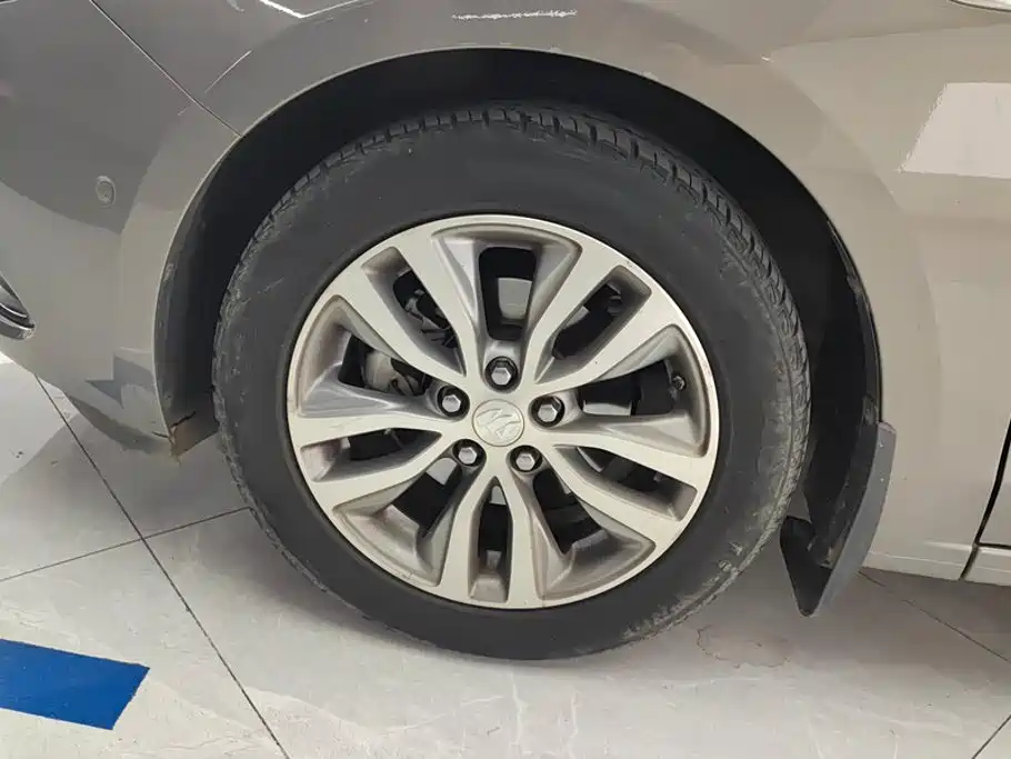 Buick Excelle — миниатюра 6