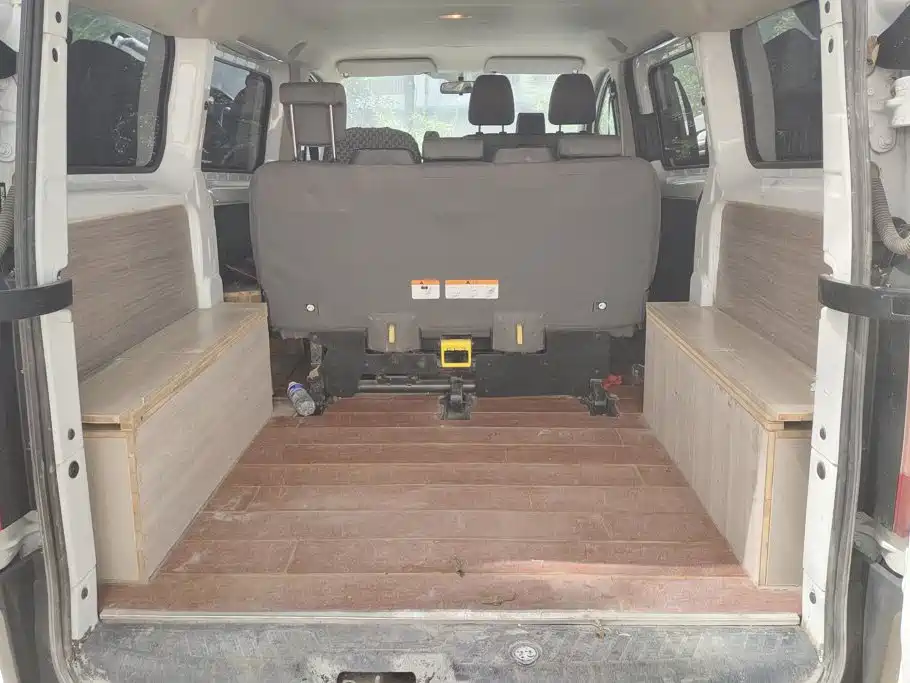 Ford Transit — миниатюра 4