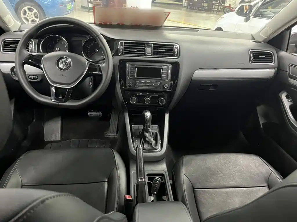 Volkswagen Sagitar — миниатюра 12