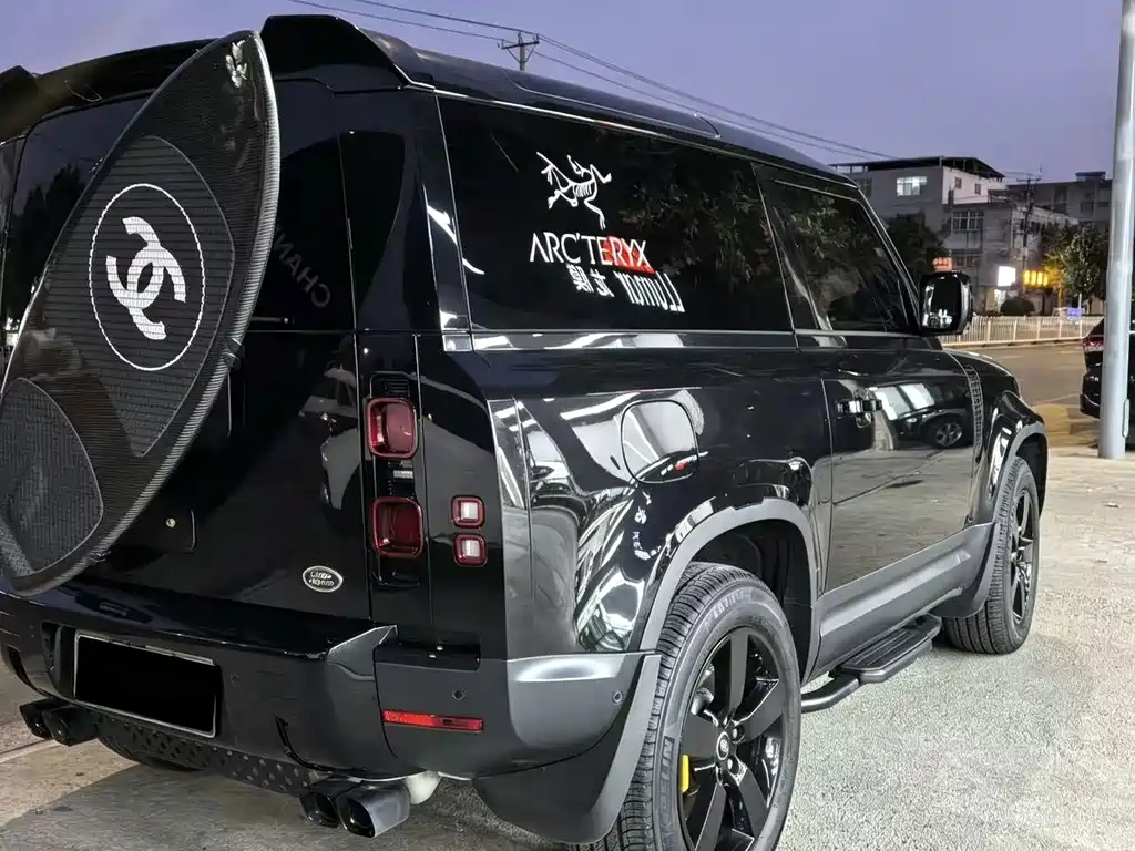 Land Rover Defender — миниатюра 4