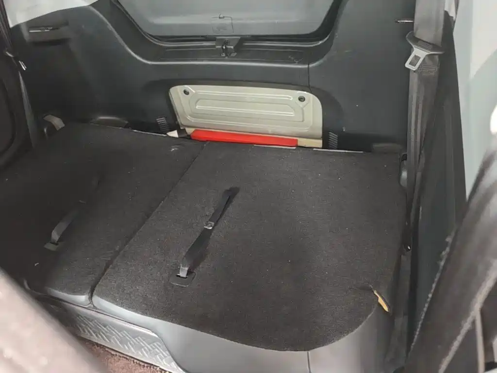 Wuling MINIEV — миниатюра 17