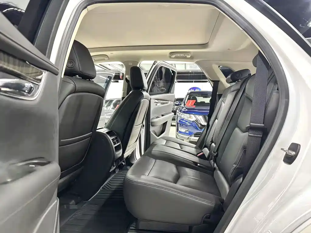 Cadillac XT5 — миниатюра 14