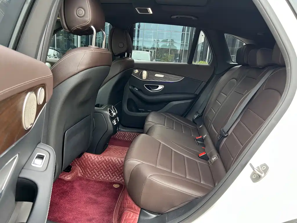 Mercedes-Benz GLC — миниатюра 10