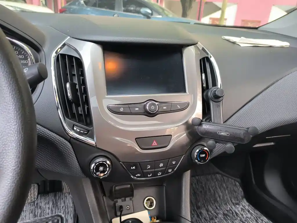 Chevrolet Cruze — миниатюра 9