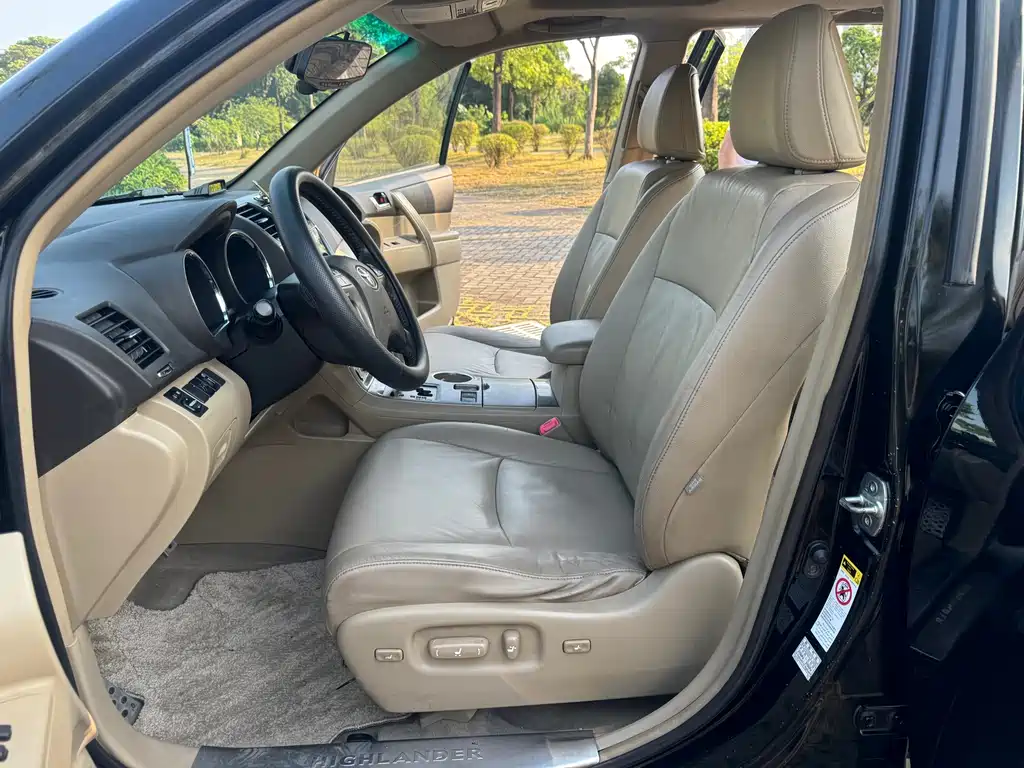 Toyota Highlander — миниатюра 9