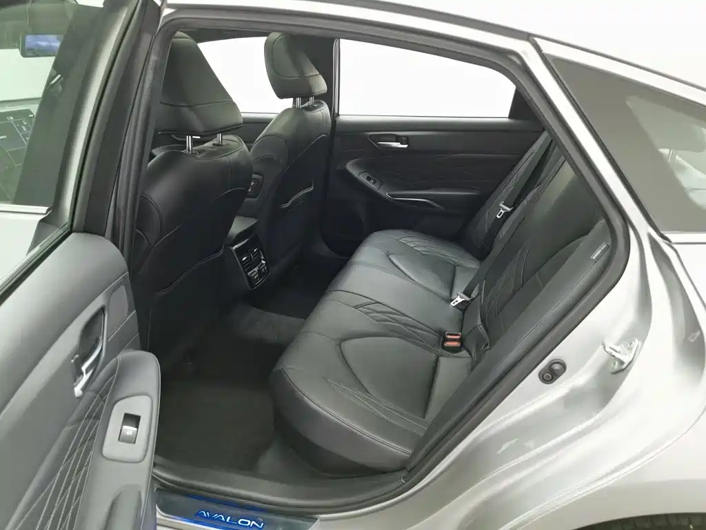 Toyota Avalon — миниатюра 15
