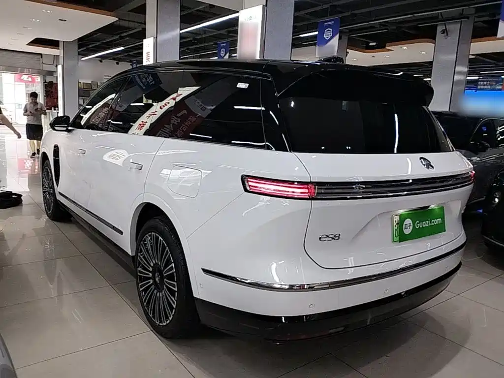 NIO ES8 — миниатюра 5