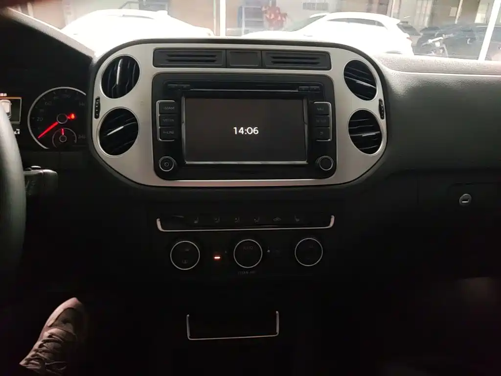 Volkswagen Tiguan — миниатюра 13
